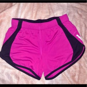 Like new Reebok shorts play dry material